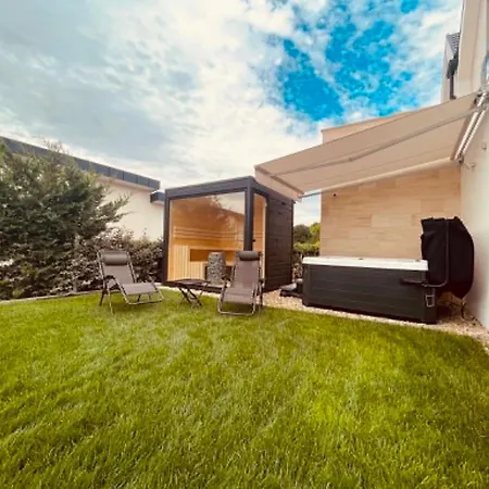 Villa Premium Smart Residential Park House *