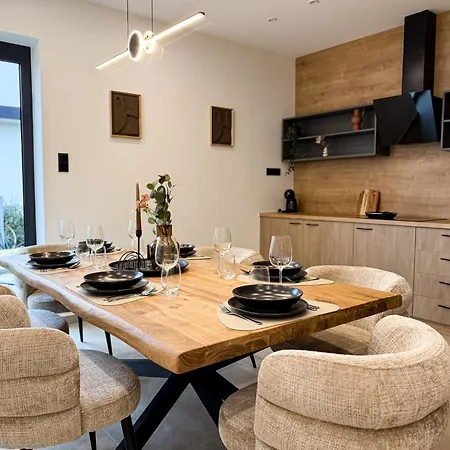 Villa Premium Smart Residential Park House *