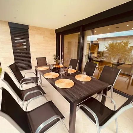 Villa Premium Smart Residential Park House *